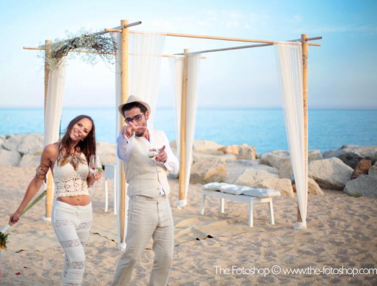 La Boda Más Original Para Los Novios Más Enrollados: Miriam Y Leo En BTakora